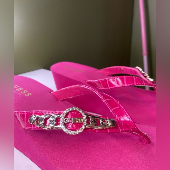 Magenta / Hot Pink GUESS Wedges , Size 7 1.5 - Picture 2 of 2